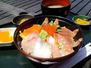 海鮮丼.jpg